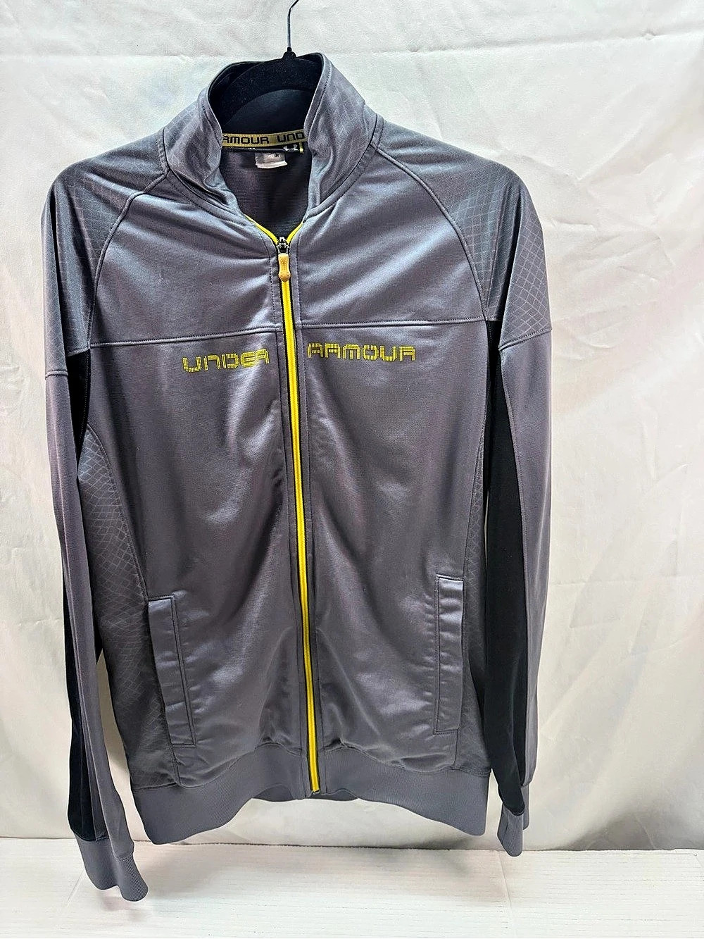 Under Armour Men's Color Block Jacket Size Medium Gray Full Zip / Pockets